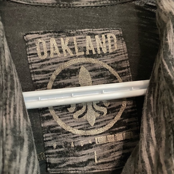 Oakland Polo With Pocket Studs - Picture 3 of 3